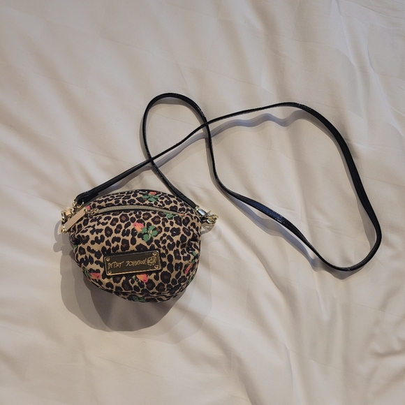 Betsey Johnson Cross Body Bag - Picture 1 of 9